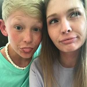 Meet your Posher, Bradley